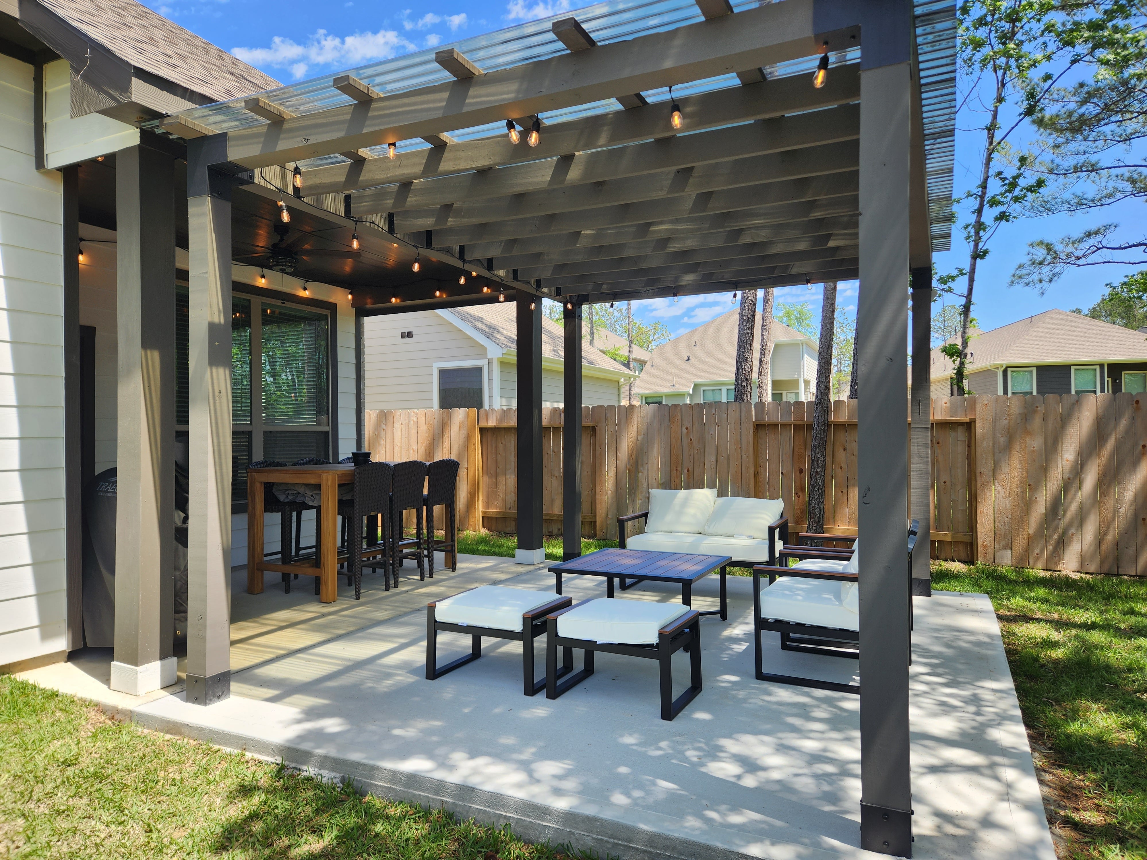 Weatherproof Pergola with Privacy Wall and Roof (Up to 12' x 12' Attached)